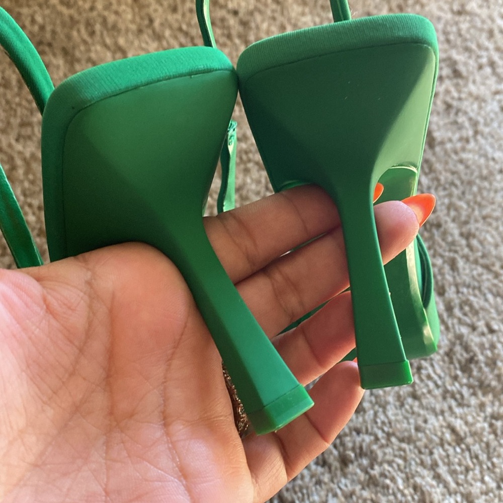 Zara | NWT Vibrant Green Slingback Pointed Heels - Picture 4 of 9